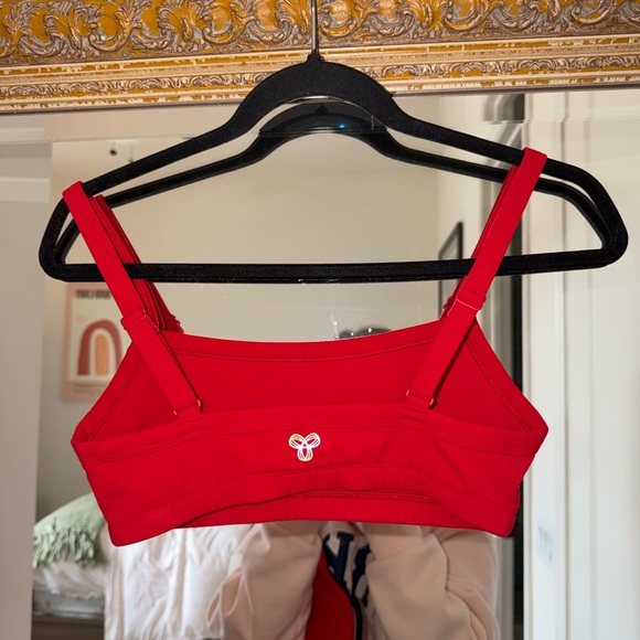 Aritzia 4-Piece Red BUTTER Set ❤️ Zip Up + Shorts + Bra + Tank | Size M / 6 - Picture 5 of 11